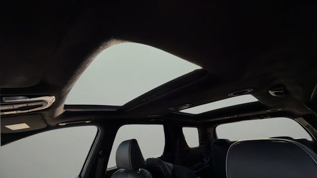 Used 2024 Hyundai Palisade Calligraphy image 19