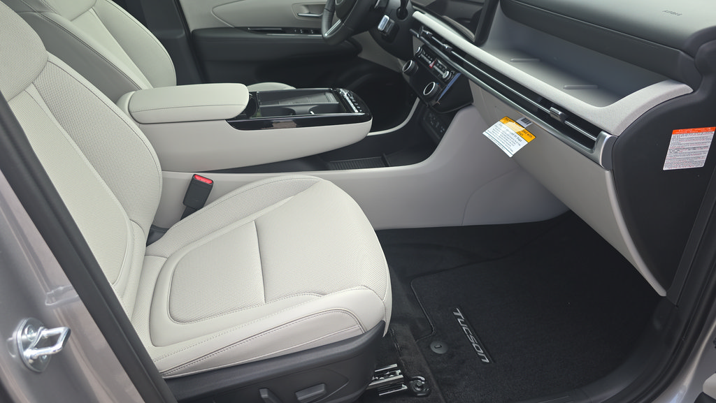 New 2026 Hyundai Tucson Limited AWD/4WD image 13