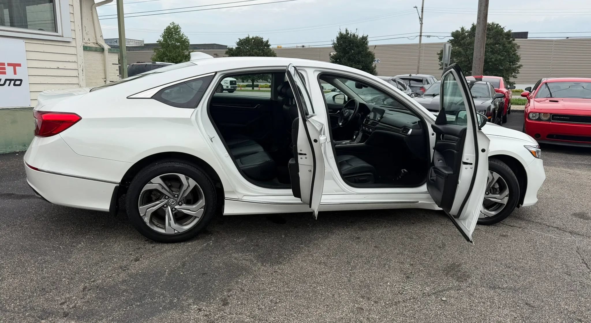 Used 2018 Honda Accord EX-L image 24