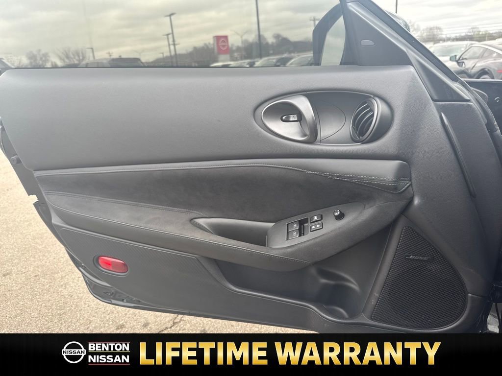Certified 2024 Nissan Z Performance w/ Floor Mat Package image 9