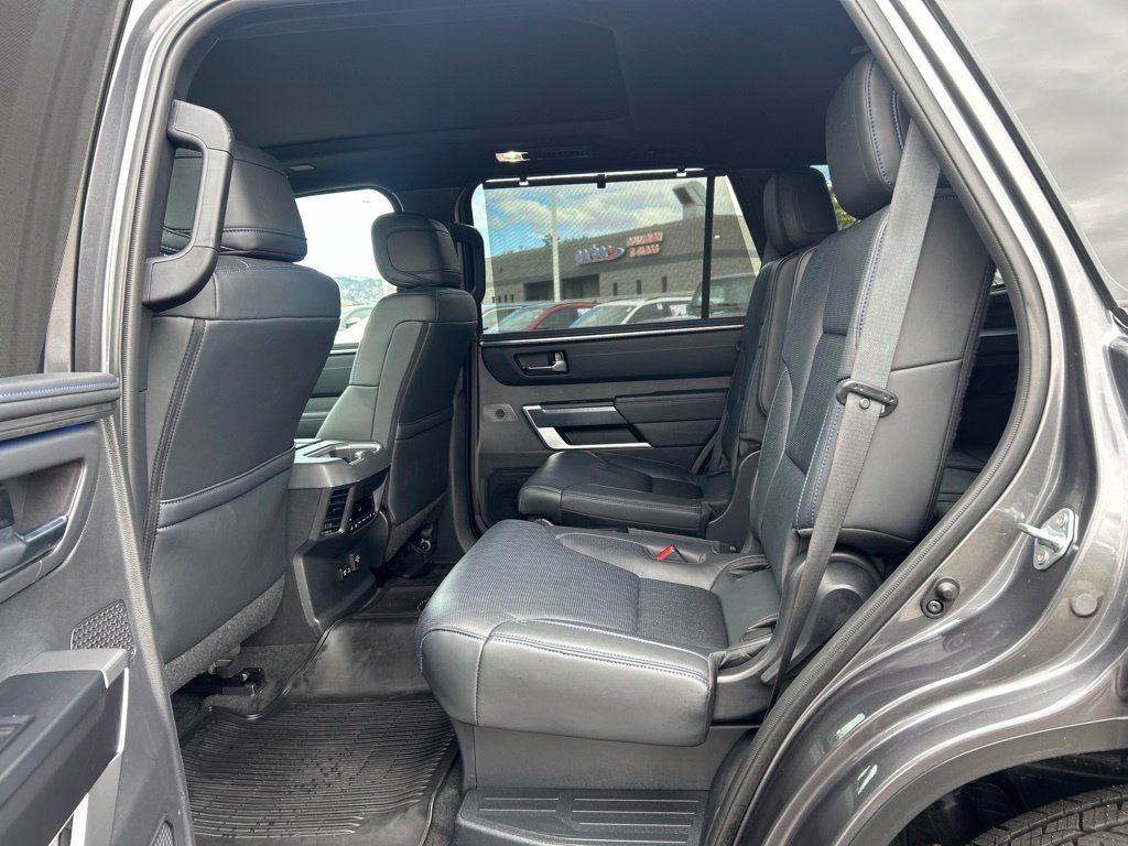 Used 2024 Toyota Sequoia Platinum AWD/4WD image 19