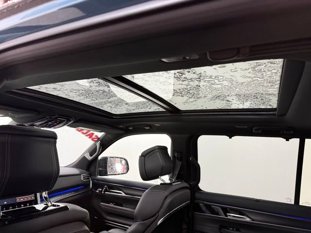 New 2026 Jeep Grand Wagoneer Summit w/ 8-Passenger Seating Package image 13