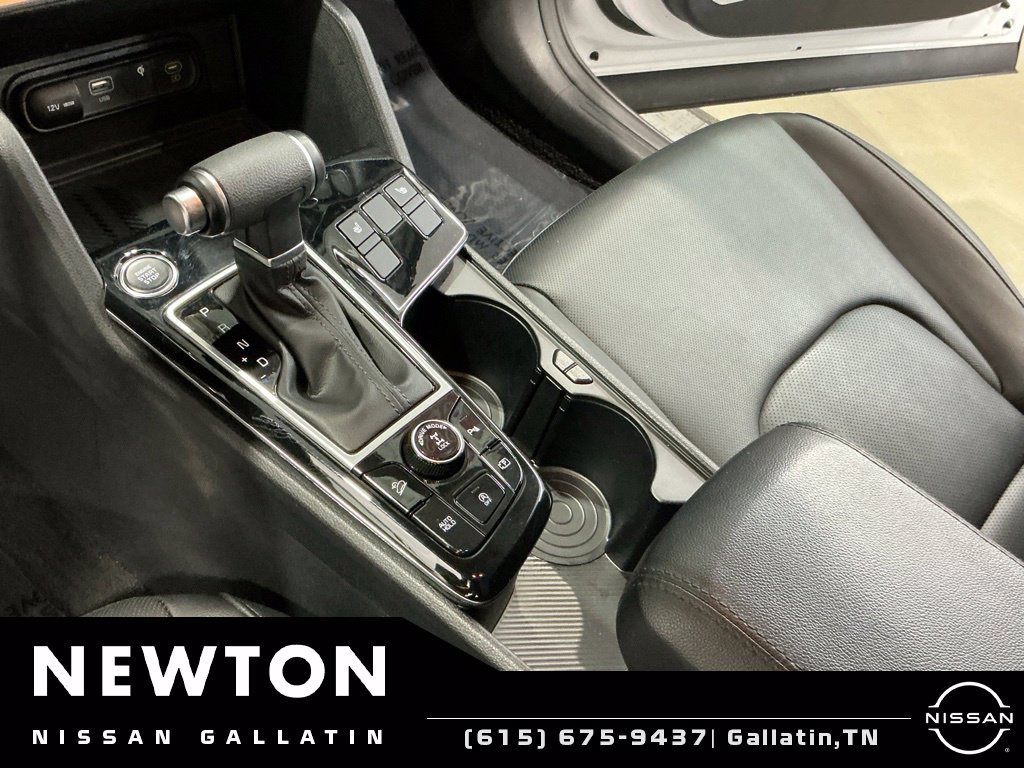 Used 2025 Kia Sportage EX AWD/4WD image 14