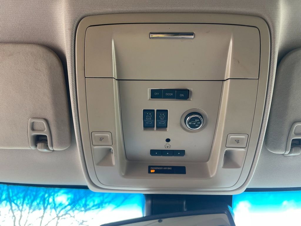 Used 2015 Chevrolet Tahoe LTZ image 23