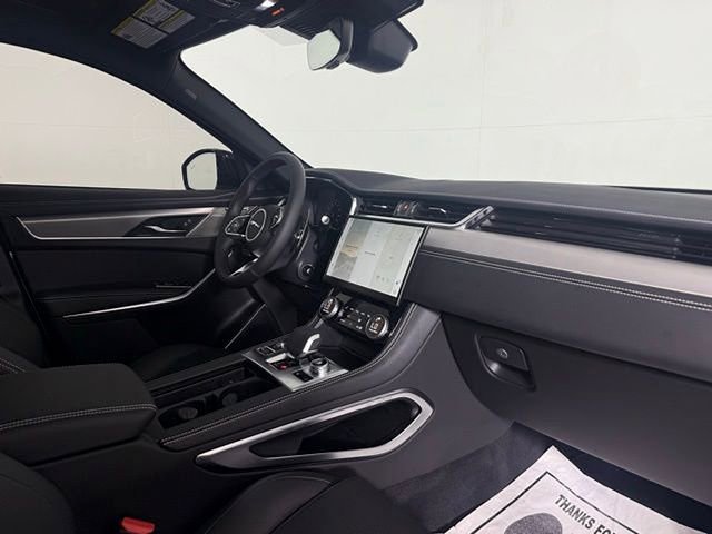 New 2025 Jaguar F-PACE R-Dynamic S image 20
