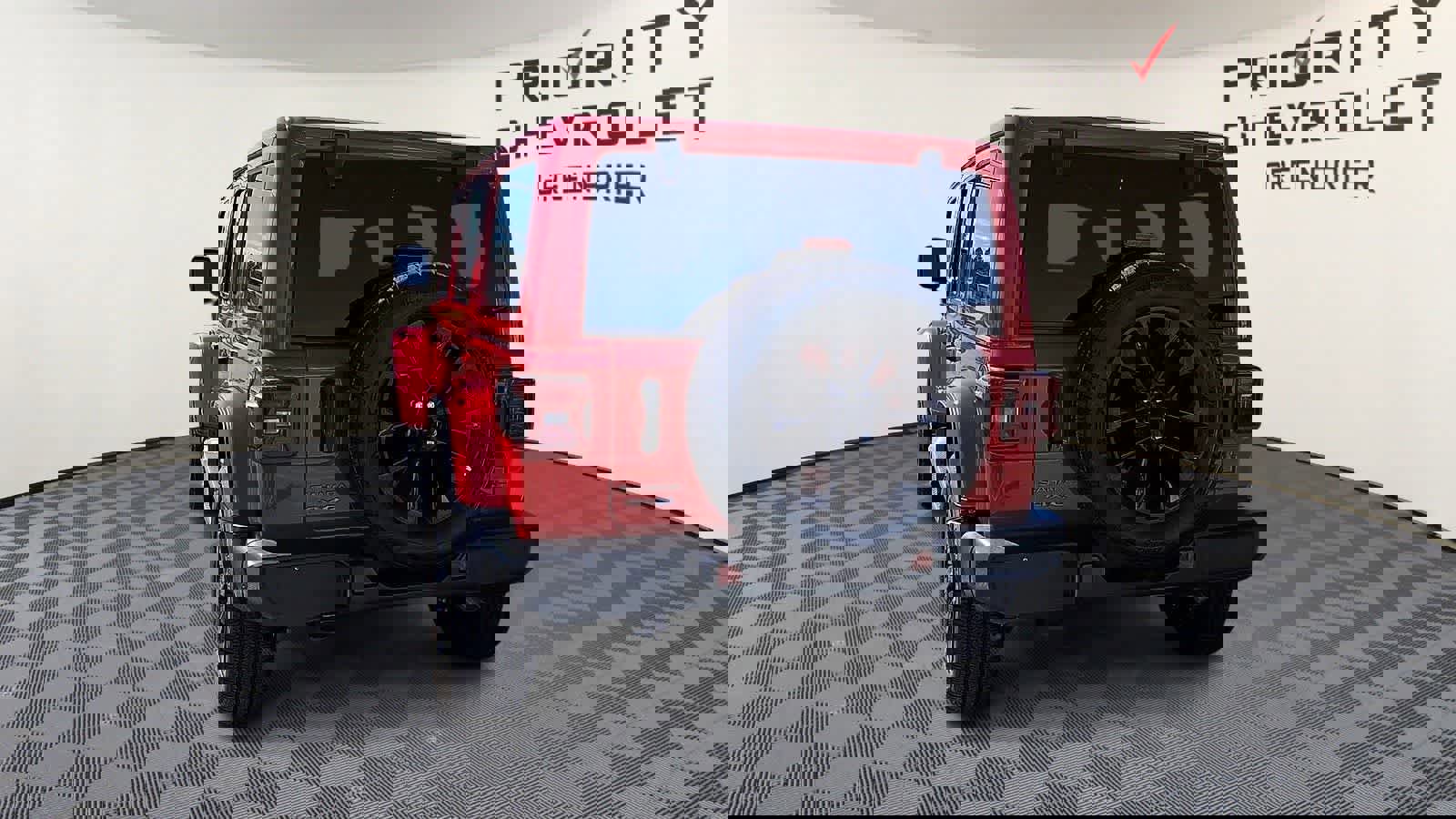 Used 2025 Jeep Wrangler Sahara image 7