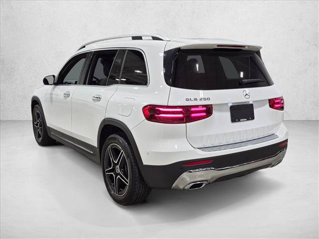 Used 2026 Mercedes-Benz GLB 250 image 8