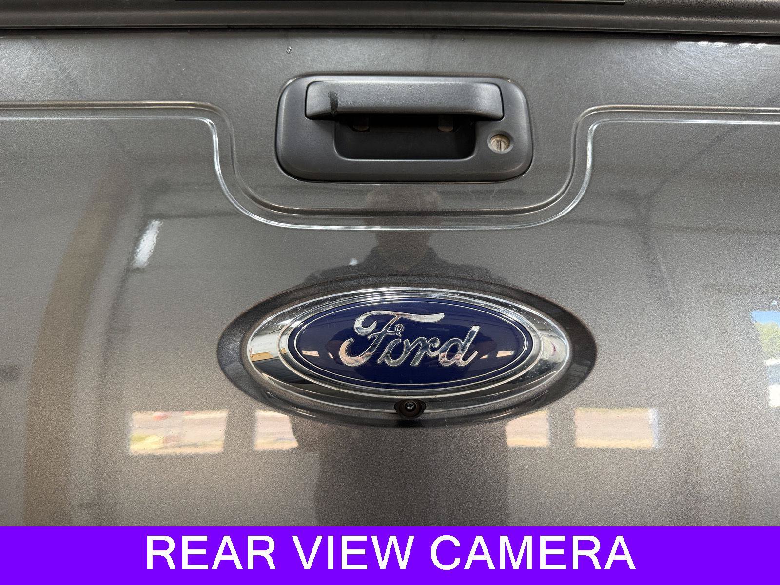 Used 2015 Ford F250 XLT w/ XLT Premium Package AWD/4WD image 35
