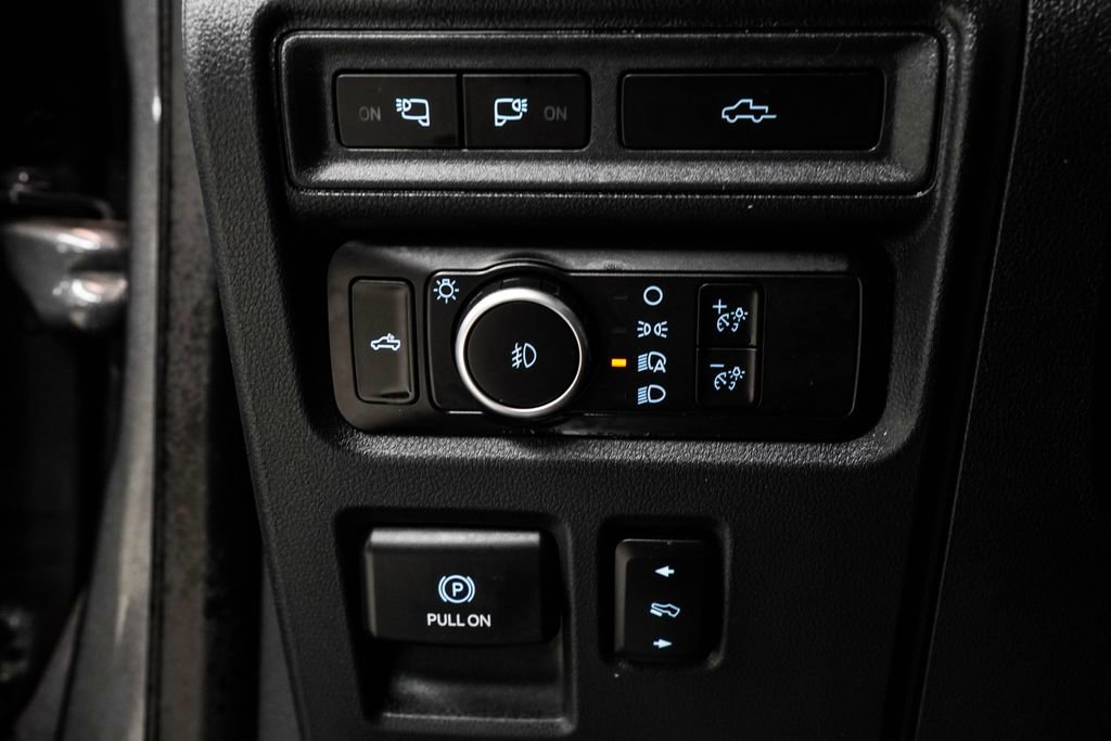 Used 2022 Ford F150 Lariat image 36