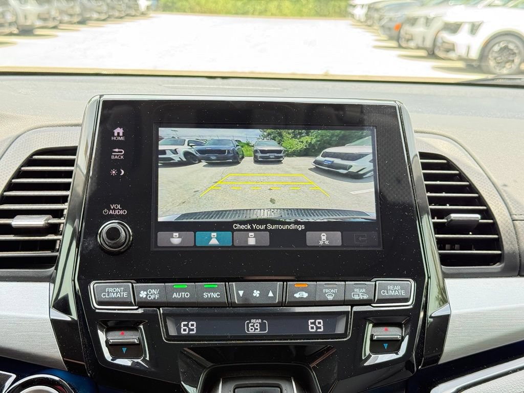 Used 2022 Honda Odyssey Touring image 42