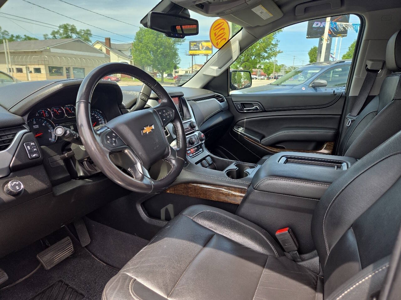 Used 2020 Chevrolet Suburban LT AWD/4WD image 9