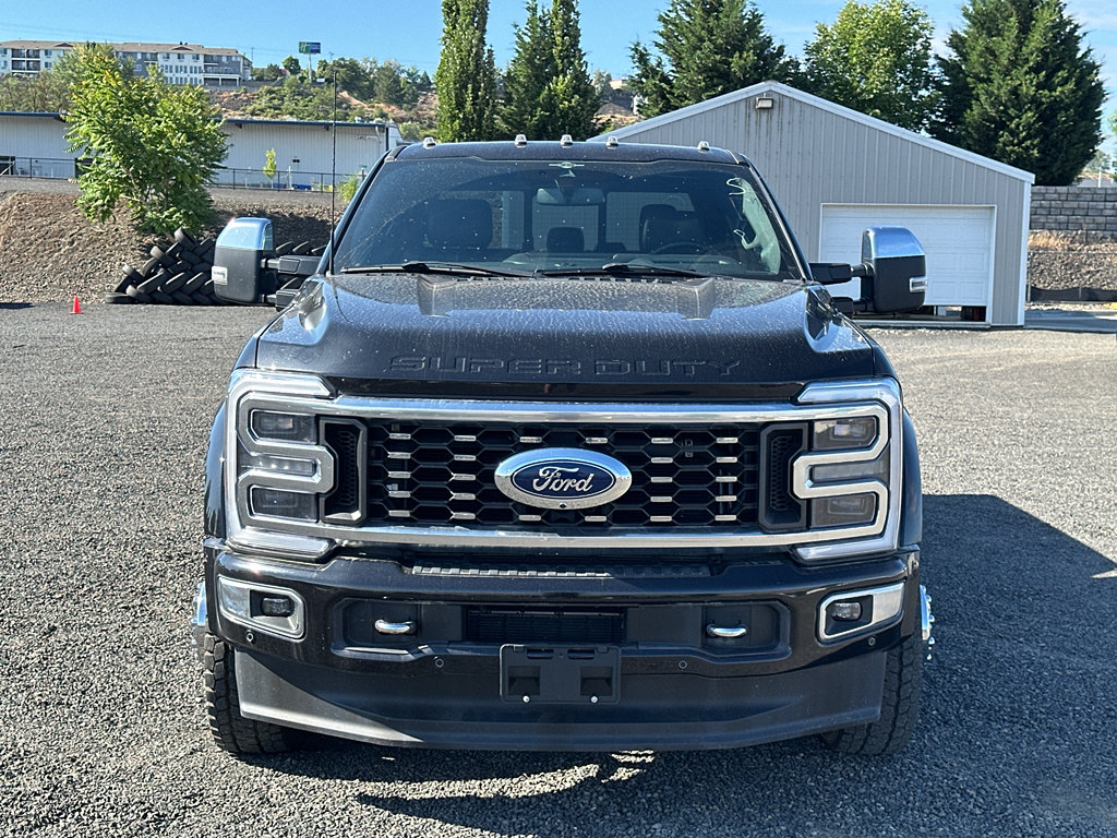 Used 2023 Ford F450 Platinum w/ Camper Package AWD/4WD image 11