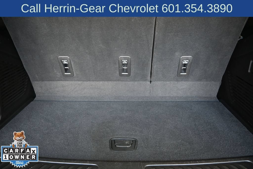 Used 2023 GMC Yukon SLT w/ SLT Premium Package RWD image 20