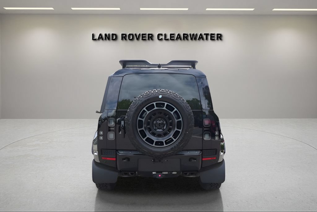 New 2026 Land Rover Defender 110 OCTA AWD/4WD image 4