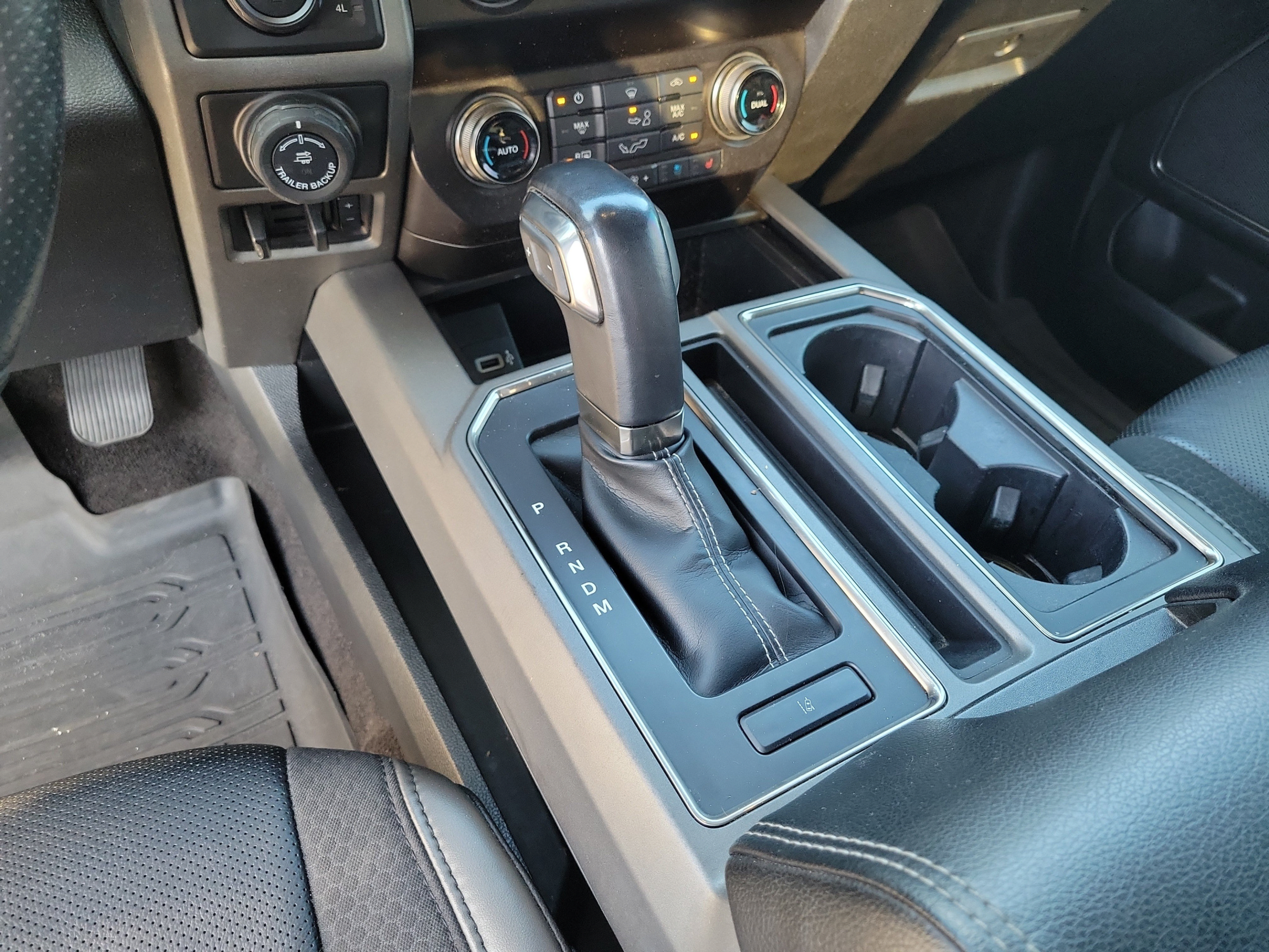 Used 2020 Ford F150 Raptor w/ Equipment Group 802A Luxury AWD/4WD image 22