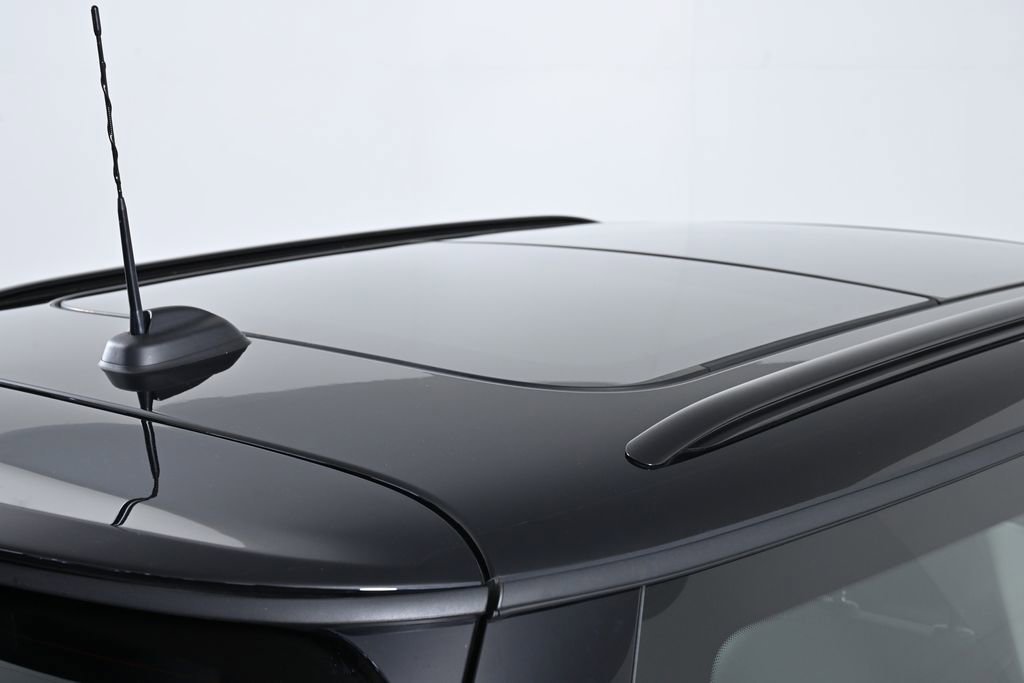 Certified 2025 MINI Cooper S image 11