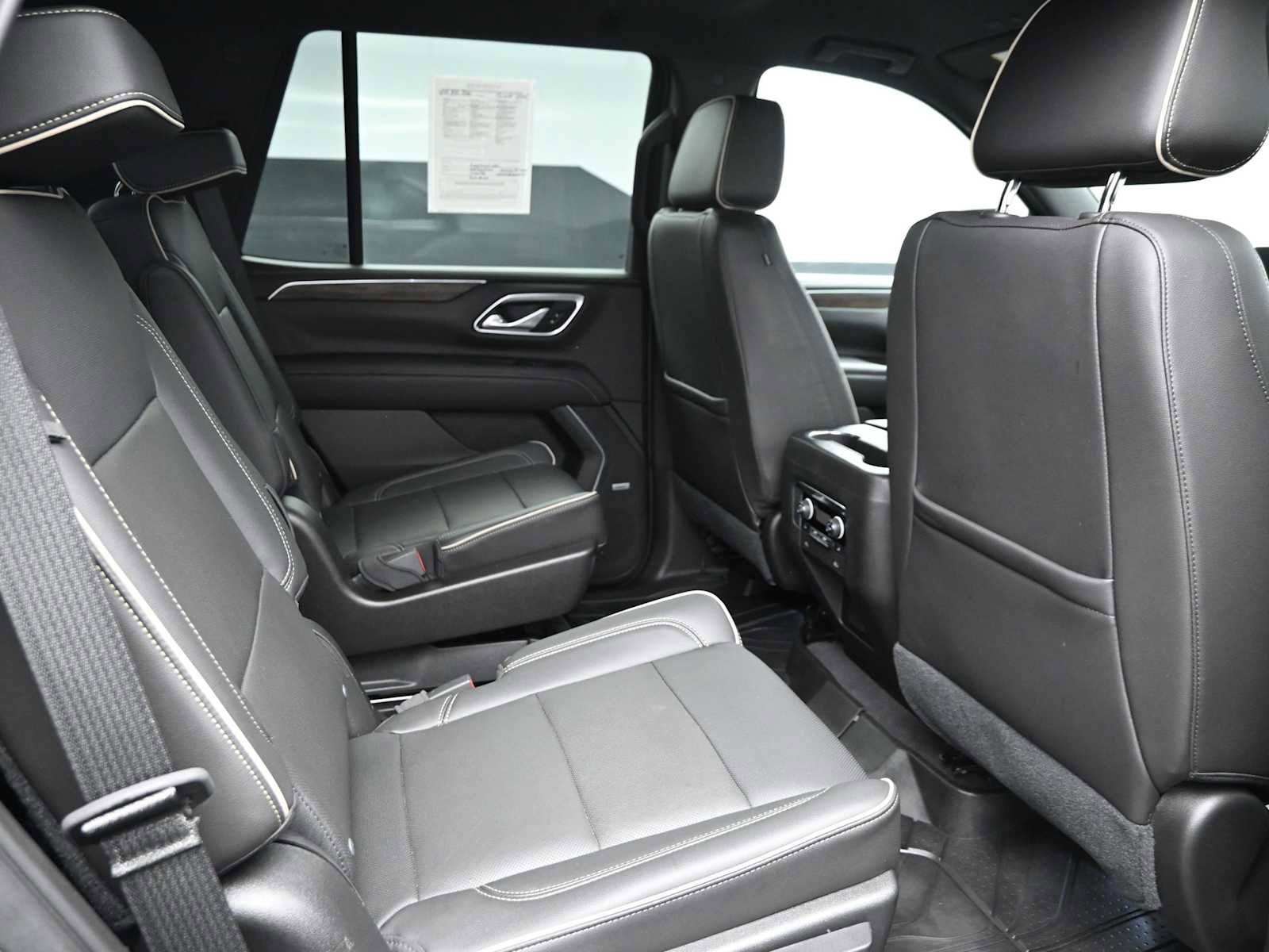 Used 2021 Chevrolet Tahoe Premier AWD/4WD image 35