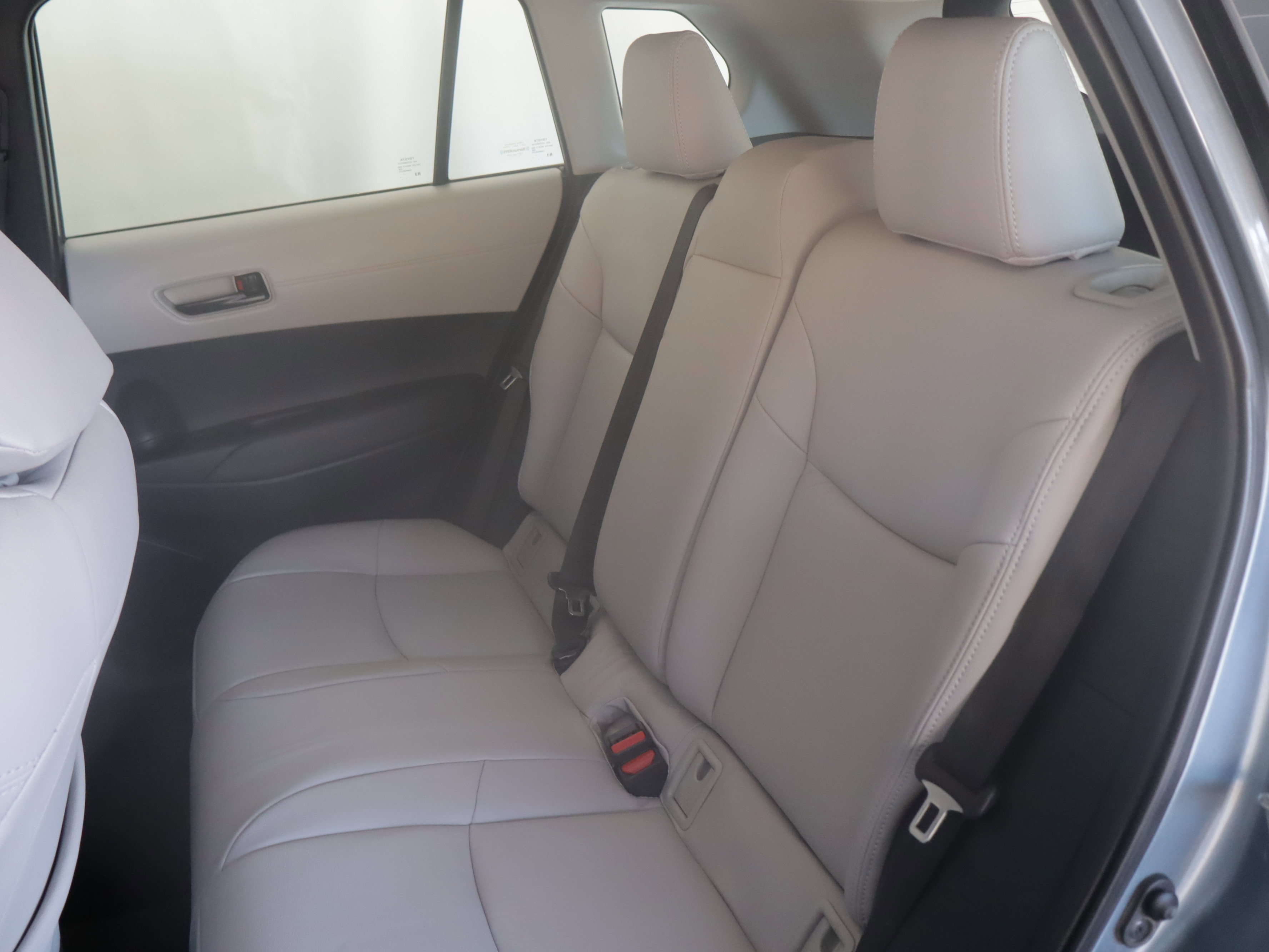 Used 2024 Toyota Corolla Cross L image 8