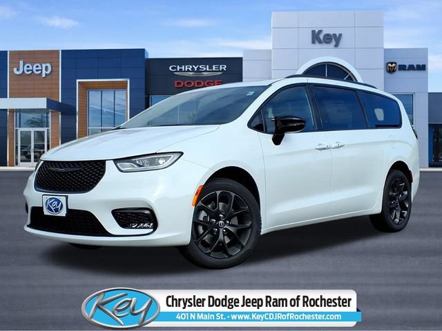 New 2026 Chrysler Pacifica Select w/ S Appearance Package AWD/4WD image 1