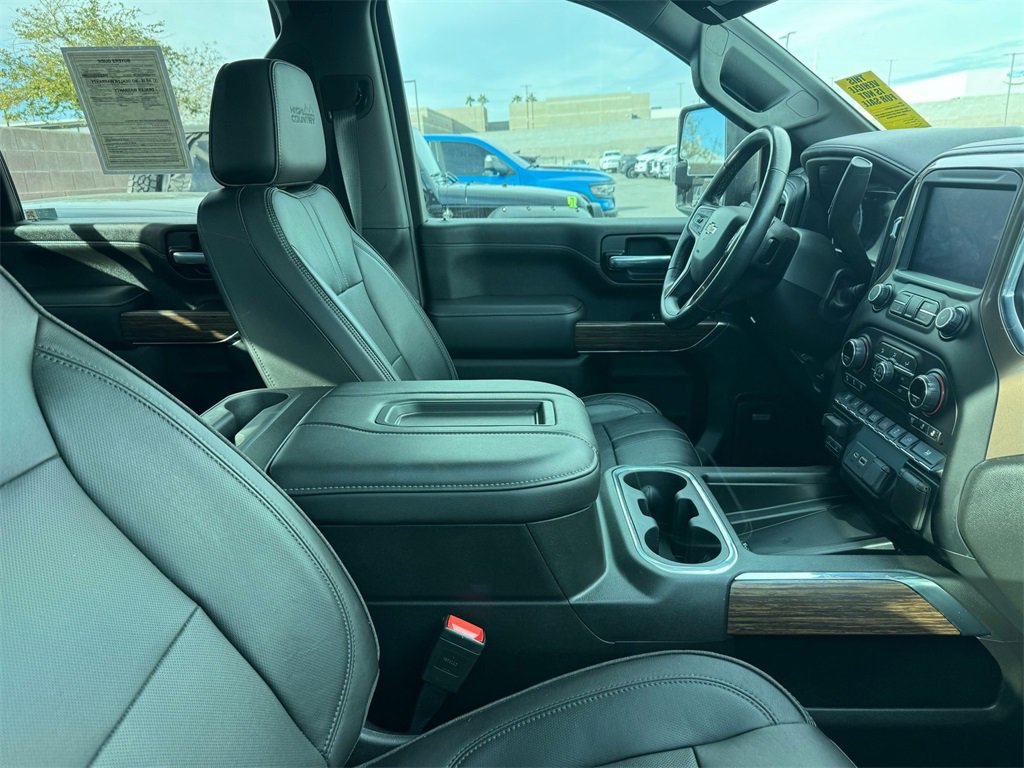 Used 2021 Chevrolet Silverado 3500 High Country image 3