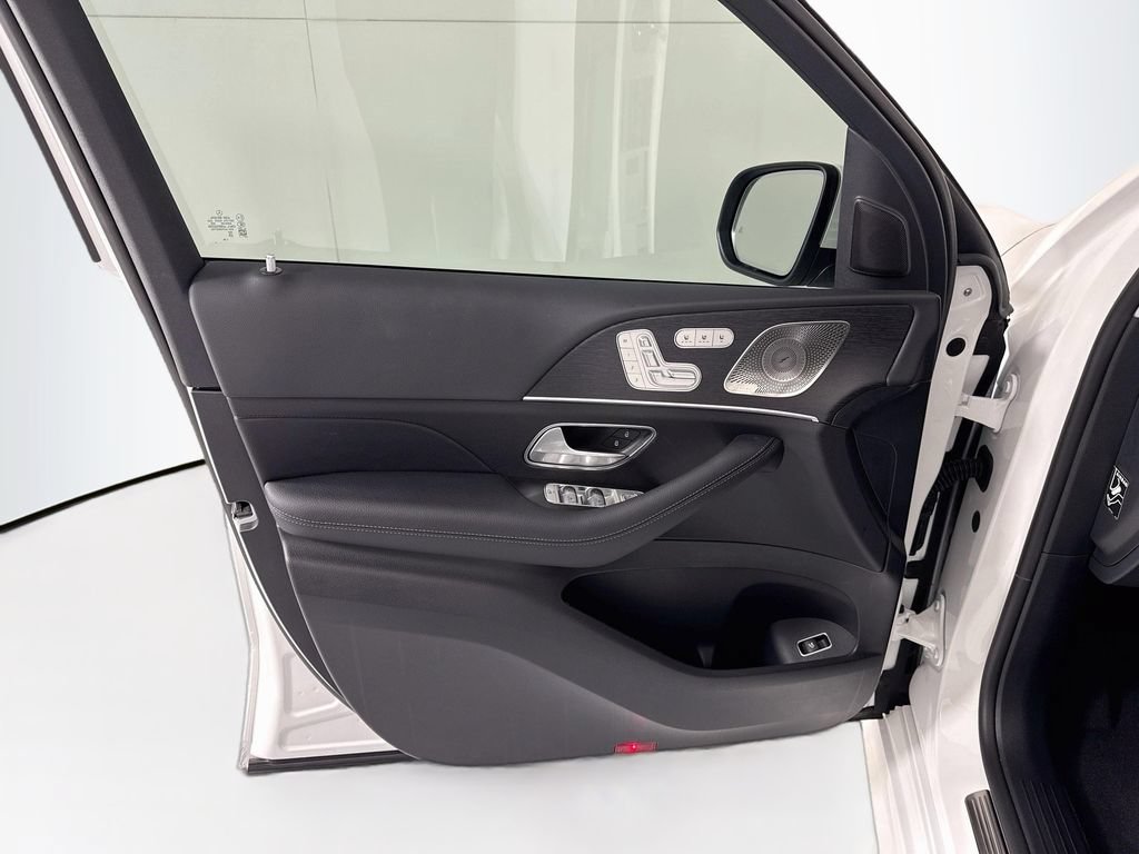 New 2026 Mercedes-Benz GLS 450 4MATIC image 26