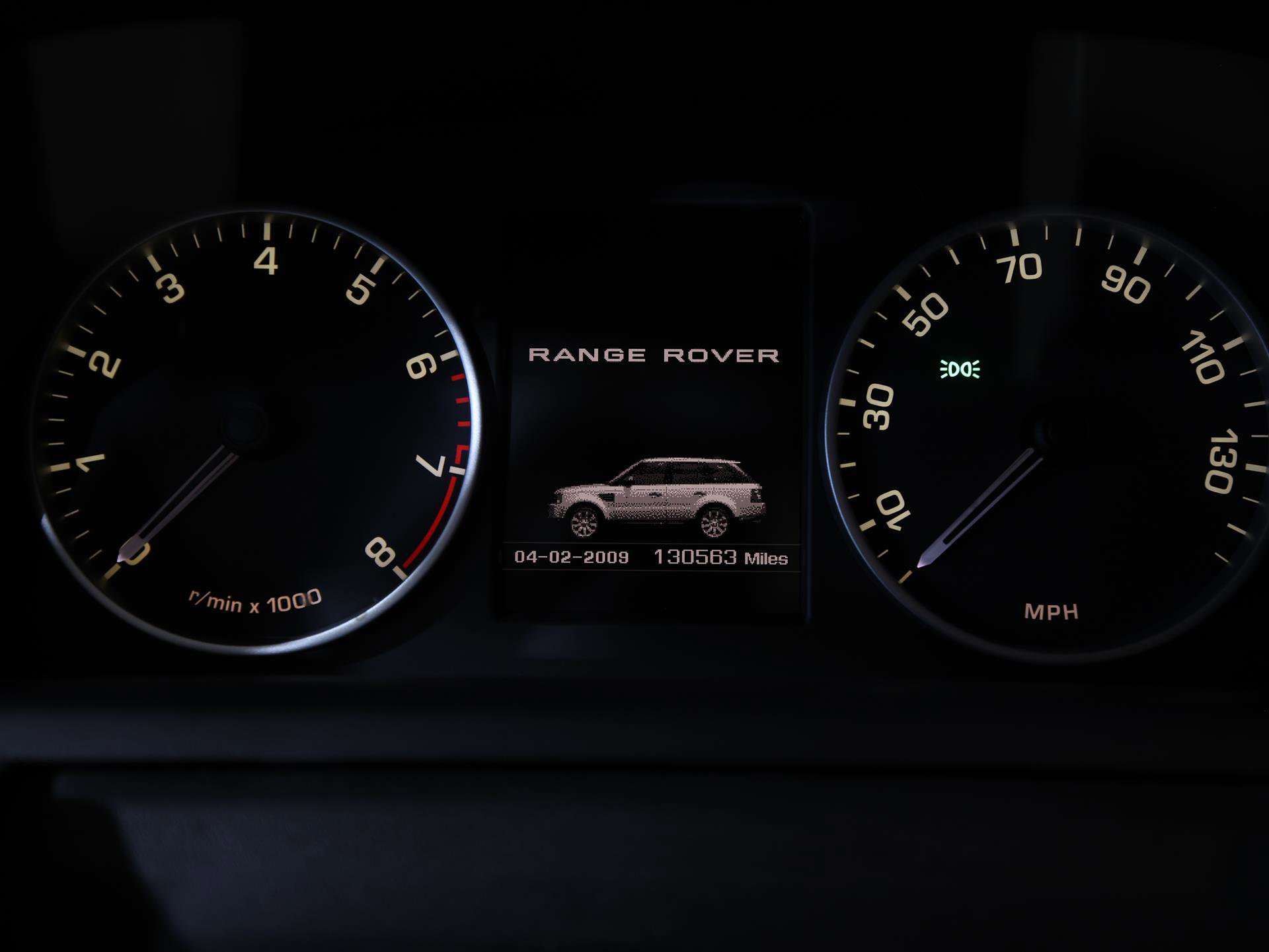 Used 2013 Land Rover Range Rover Sport HSE image 17