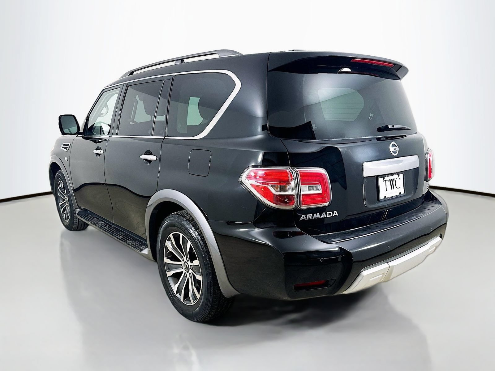 Used 2018 Nissan Armada SL AWD/4WD image 7