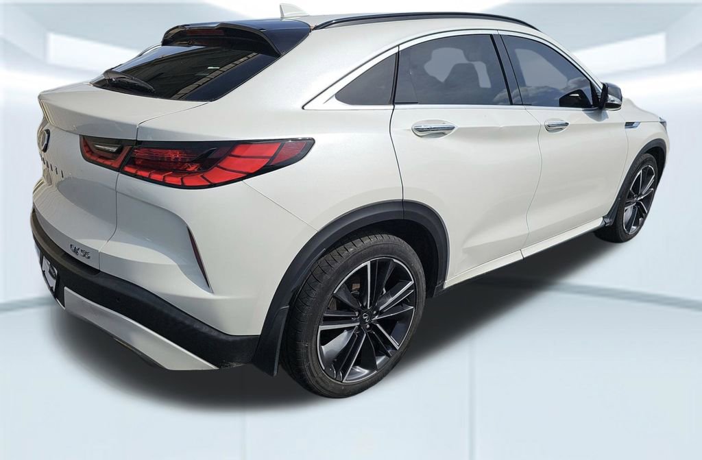 Used 2023 INFINITI QX55 Luxe w/ Cargo Package image 2