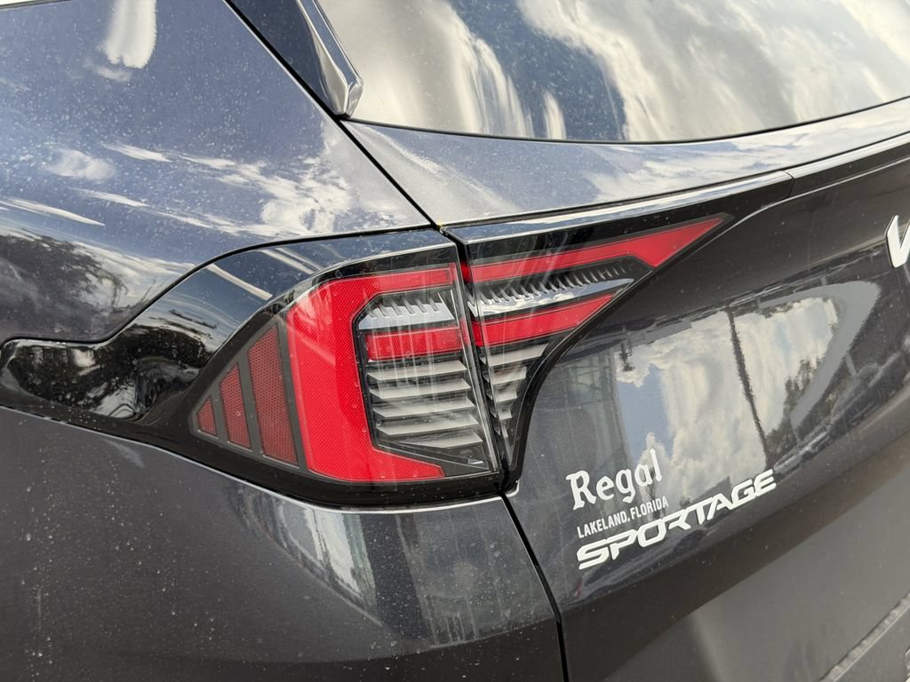 New 2026 Kia Sportage LX FWD image 11