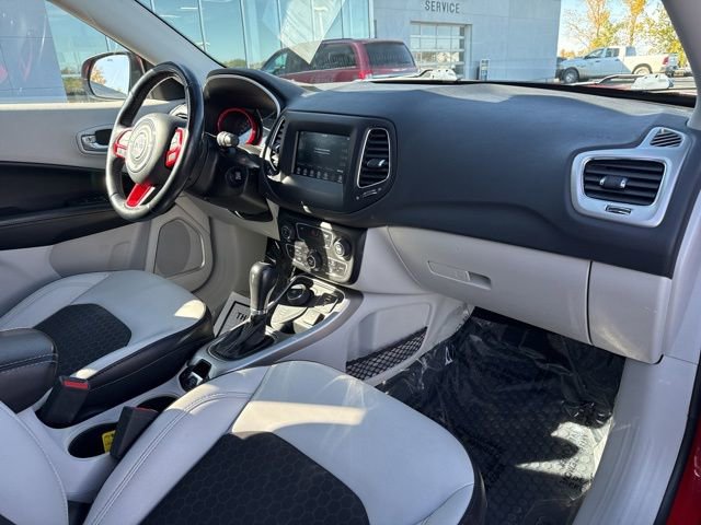 Used 2018 Jeep Compass Latitude w/ Popular Equipment Group image 27