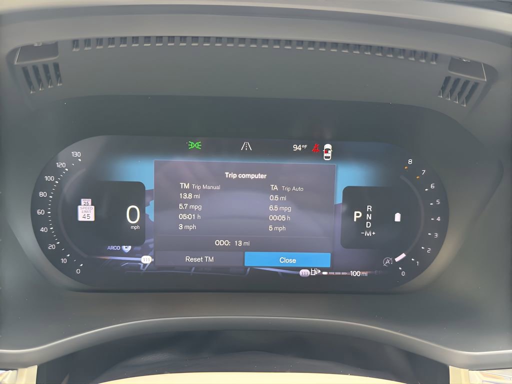 New 2026 Volvo XC60 B5 Ultra w/ Climate Package PRO AWD/4WD image 18