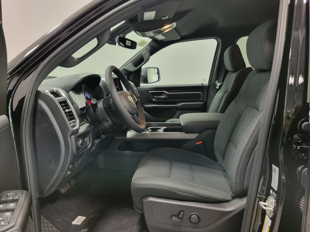 New 2026 RAM 1500 Big Horn AWD/4WD image 10