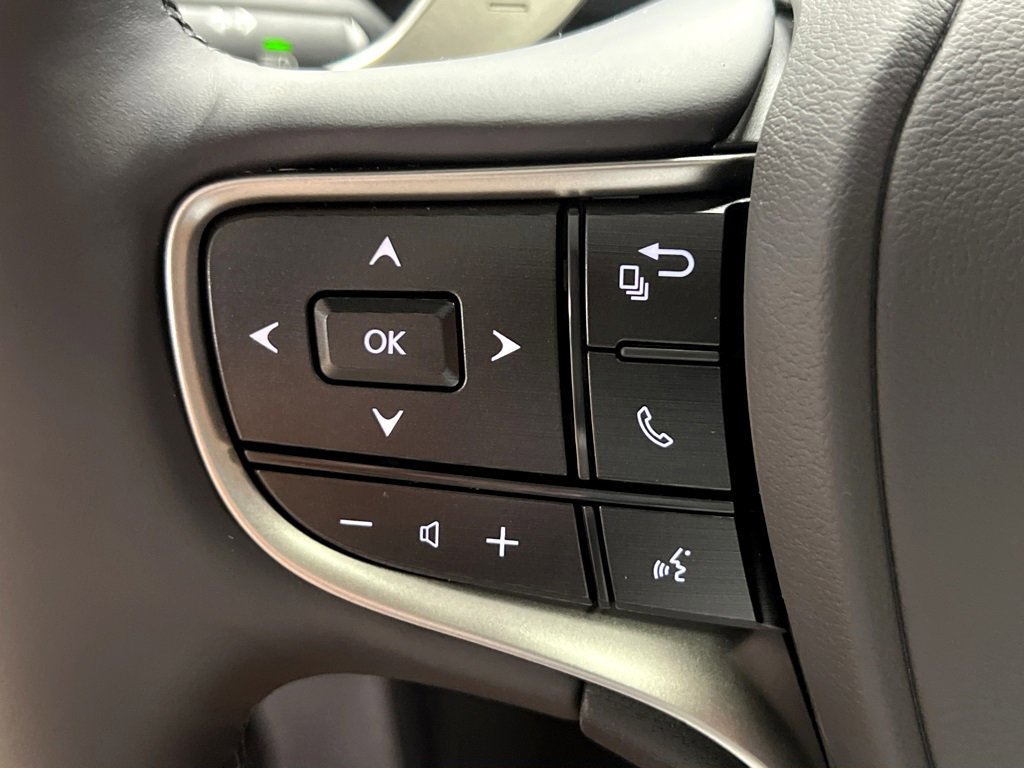 New 2025 Lexus ES 350 w/ Premium Package image 12