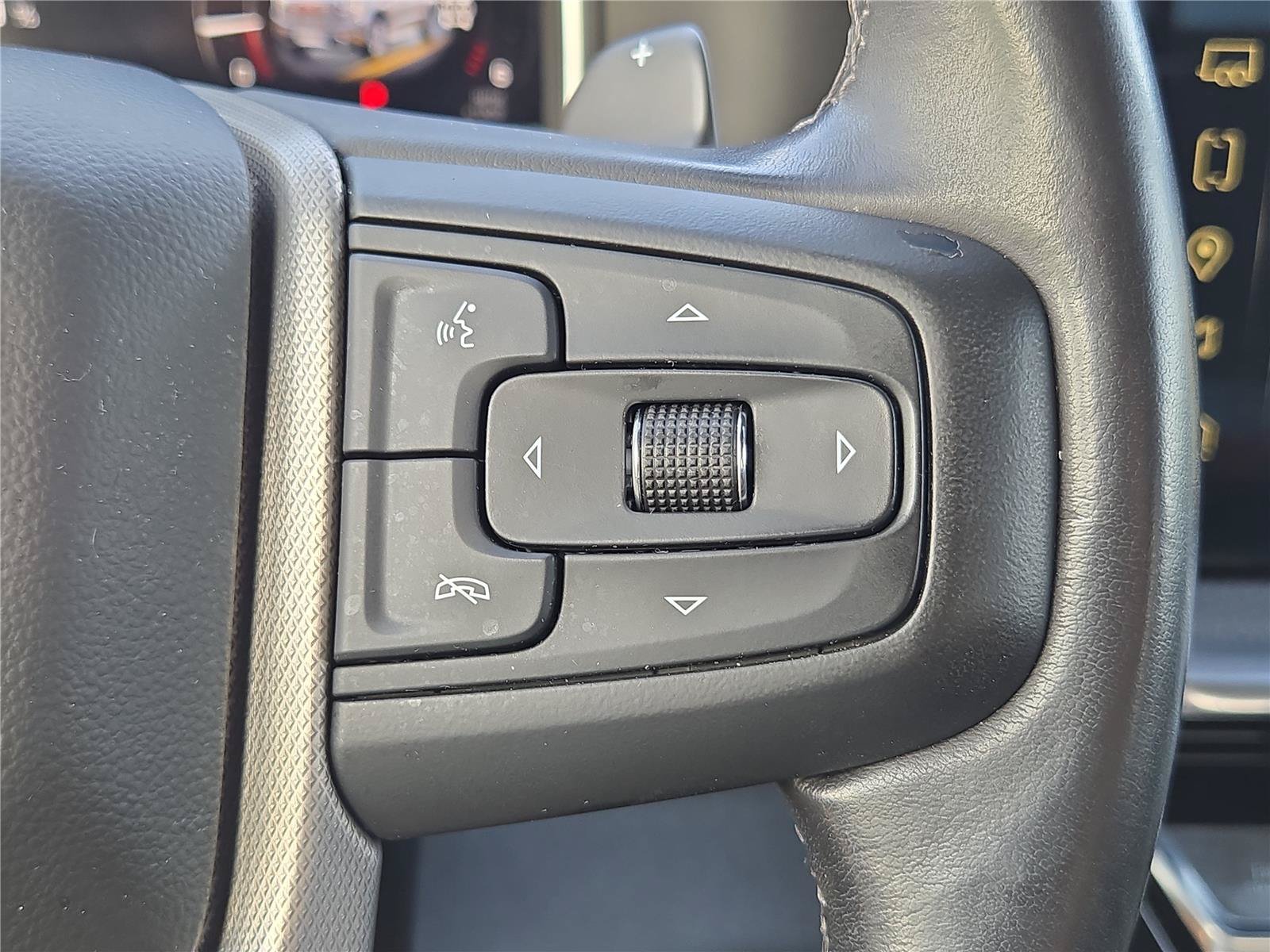 Used 2023 GMC Sierra 1500 Denali w/ Technology Package AWD/4WD image 25