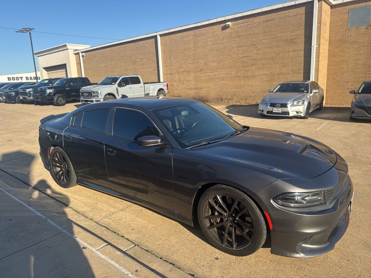 Used 2018 Dodge Charger R/T RWD image 3