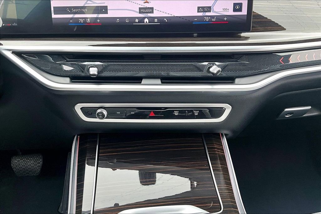 Used 2024 BMW X5 sDrive40i w/ Premium Package image 41