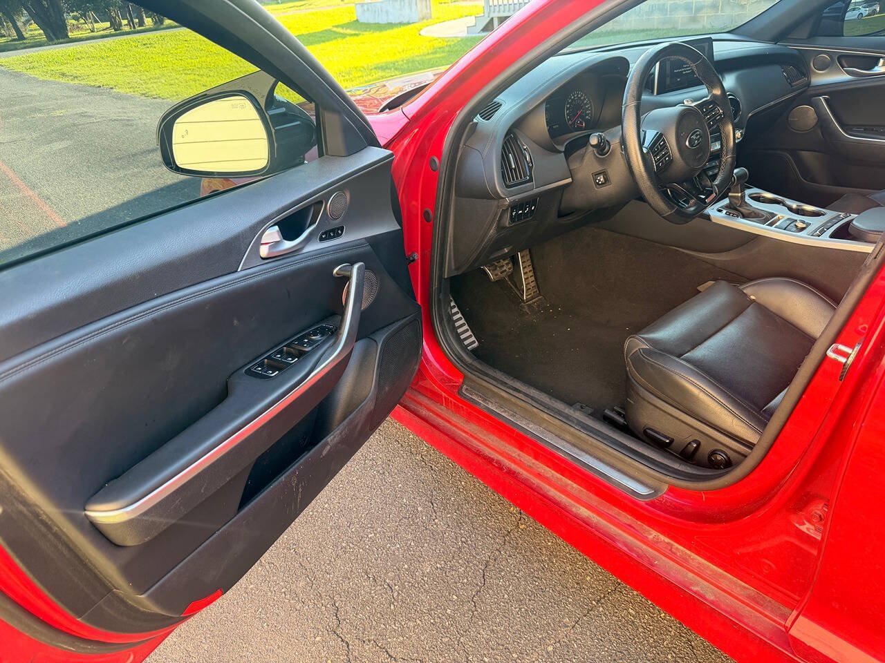 Used 2019 Kia Stinger GT1 RWD image 11