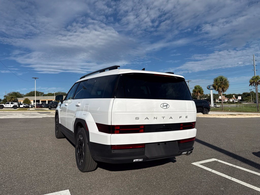 Used 2026 Hyundai Santa Fe SEL FWD image 3