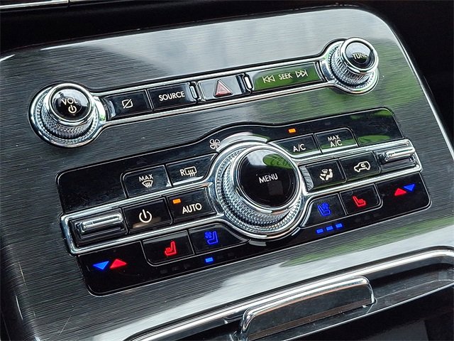 Used 2022 Lincoln Nautilus Black Label w/ Class II Trailer Tow Package image 16