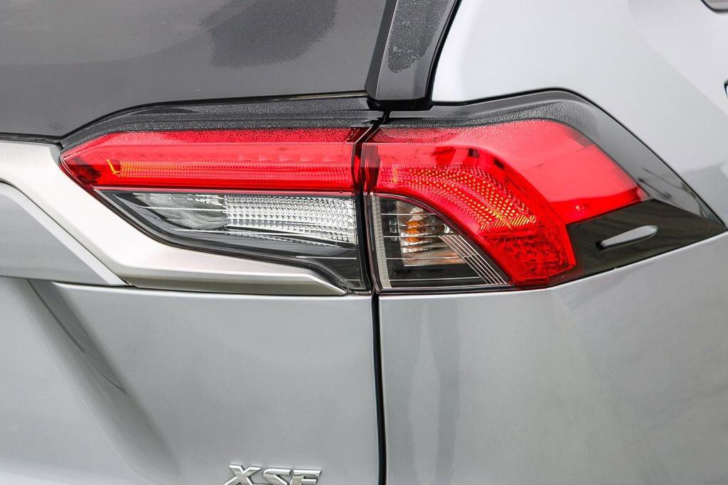 Used 2022 Toyota RAV4 XSE w/ Weather Package AWD/4WD image 9