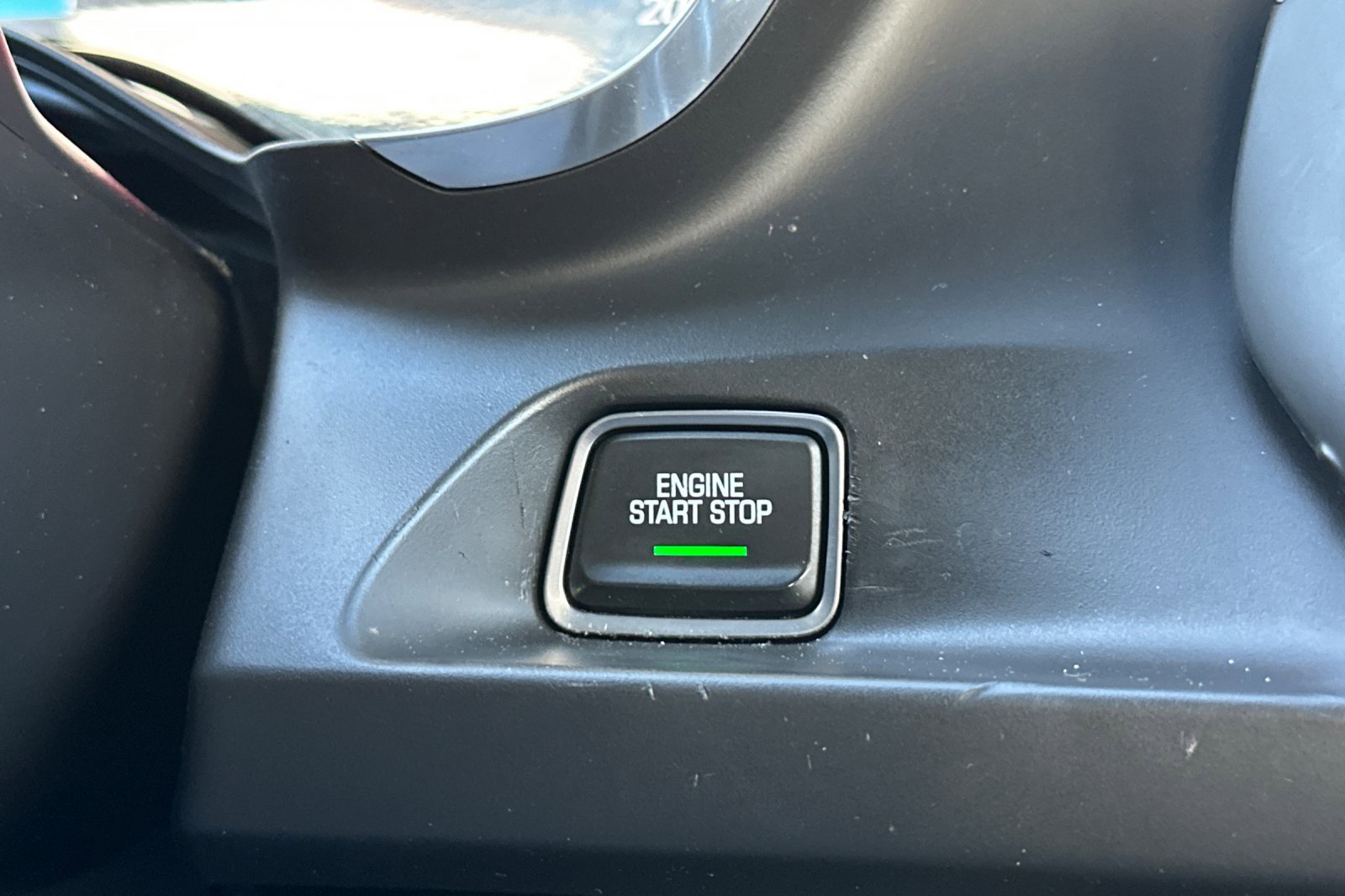 Used 2018 Chevrolet Camaro SS image 33