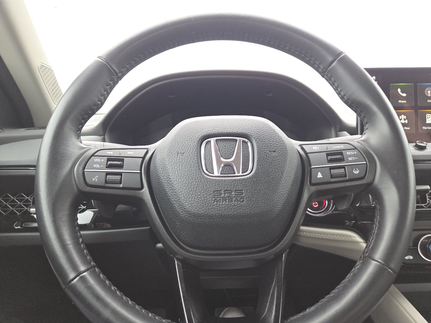 Used 2024 Honda Accord EX-L image 27