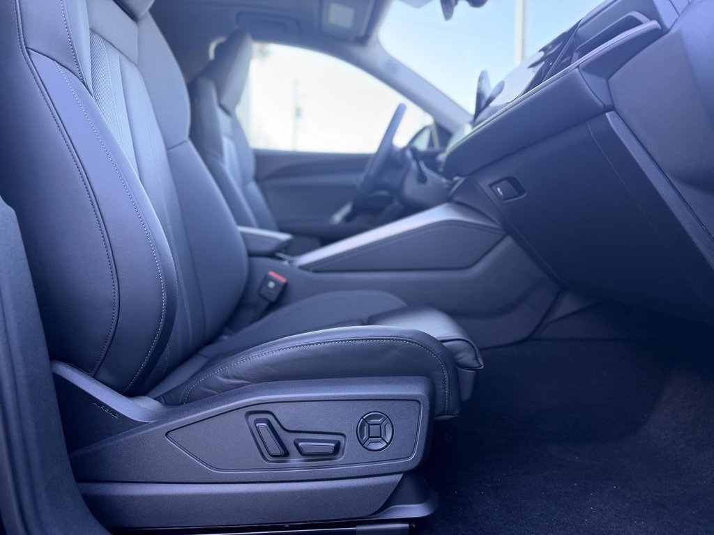 Used 2025 Audi Q5 Premium Plus w/ Premium Plus image 21
