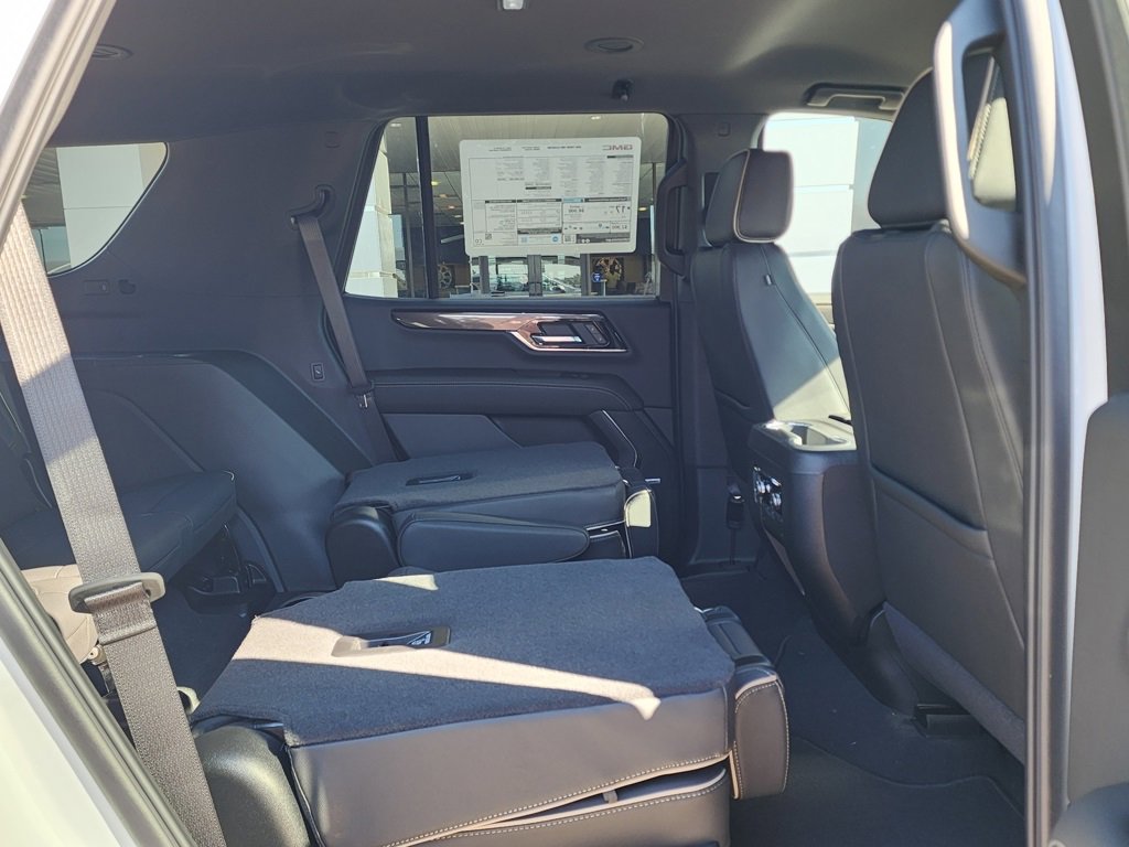 New 2026 GMC Yukon Elevation image 48