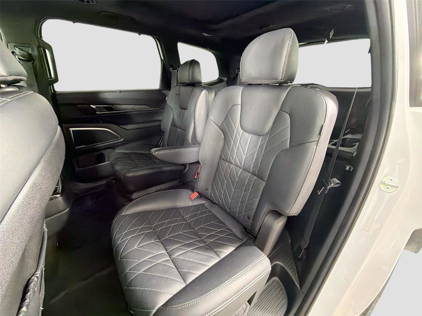 Used 2023 Kia Telluride SX Prestige X-Line AWD/4WD image 22