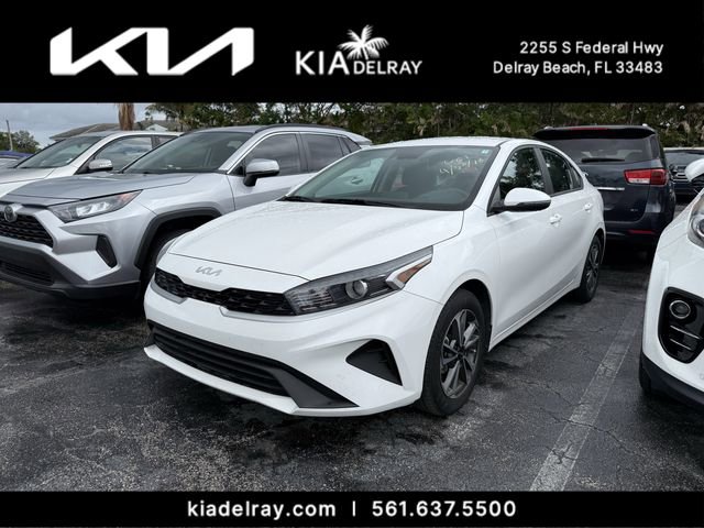 Used 2023 Kia Forte LXS w/ LXS Technology Package FWD image 9