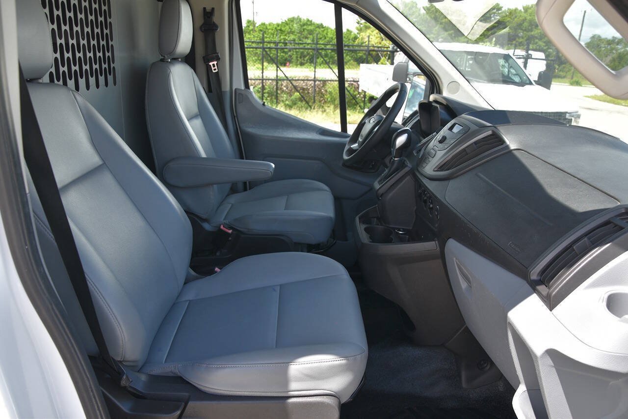 Used 2016 Ford Transit 150 130 Low Roof w/ Exterior Upgrade Package RWD image 9