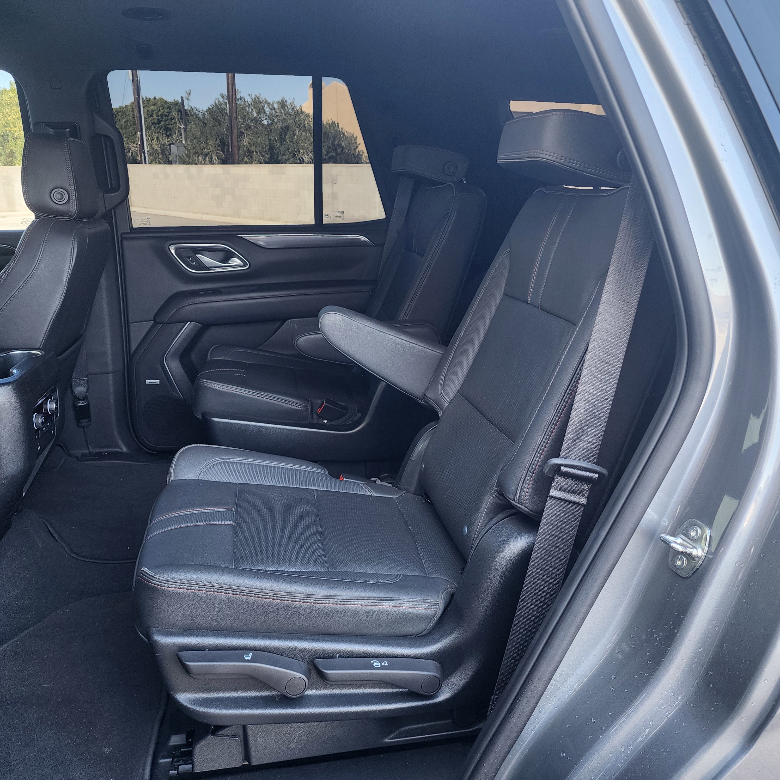 Used 2022 Chevrolet Tahoe RST w/ Luxury Package image 18