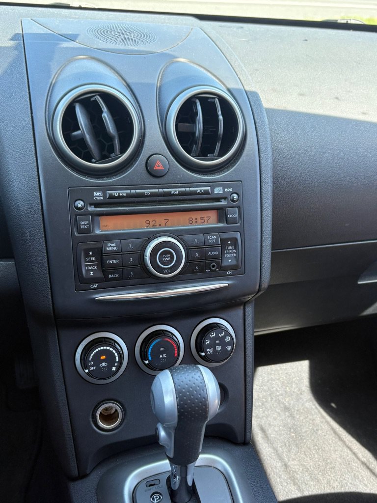 Used 2011 Nissan Rogue S AWD/4WD image 13