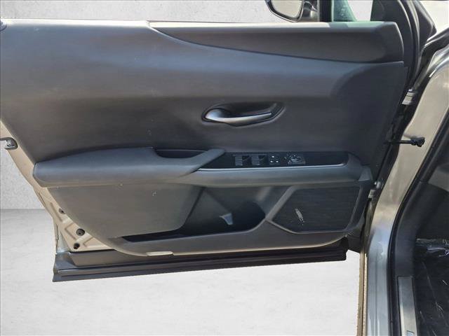 Used 2019 Lexus UX 200 w/ Accessory Package 2 FWD image 10